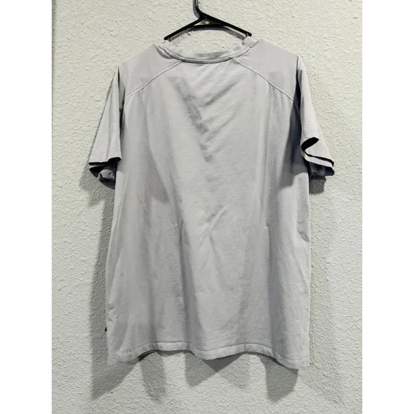 Kenneth Cole Men's T-Shirt, Size Large, Light Blue/Gray - Picture 4 of 8